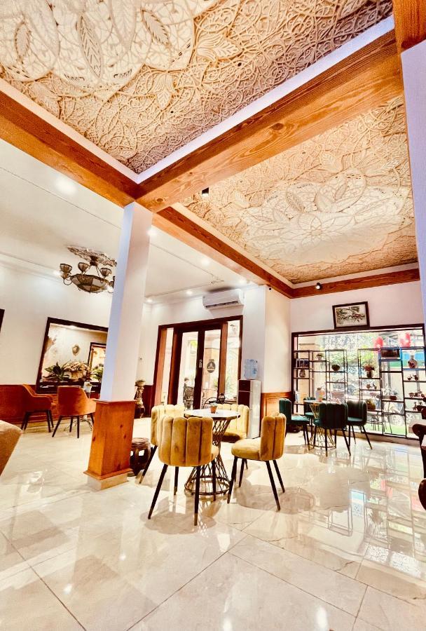 Khách sạn Air Star